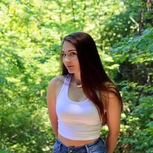 Meet your Posher, Kayley